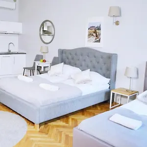 21 Florianska Street Cracovia