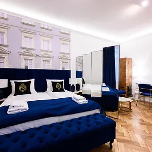 Wislna Main Square Aparthotel