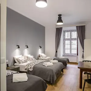 Aparthotel Goscinne Sw. Anny, Krakow